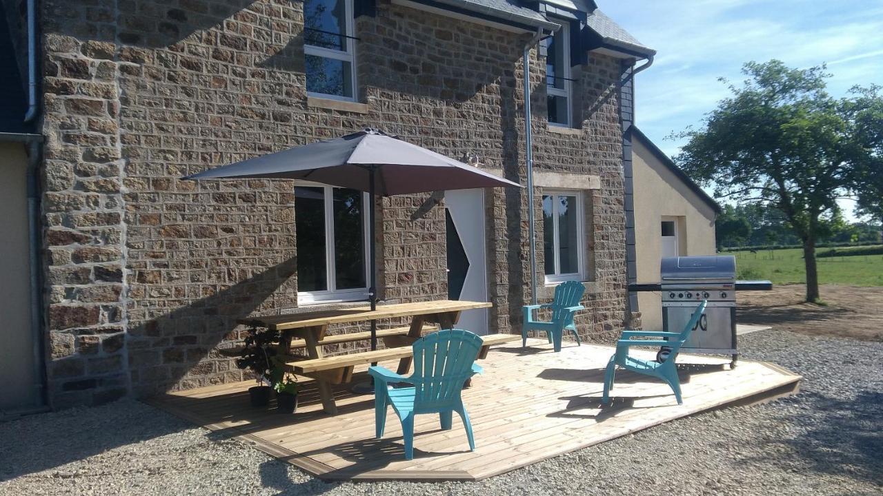 L'Abri-Cottage Isigny-le-Buat Extérieur photo