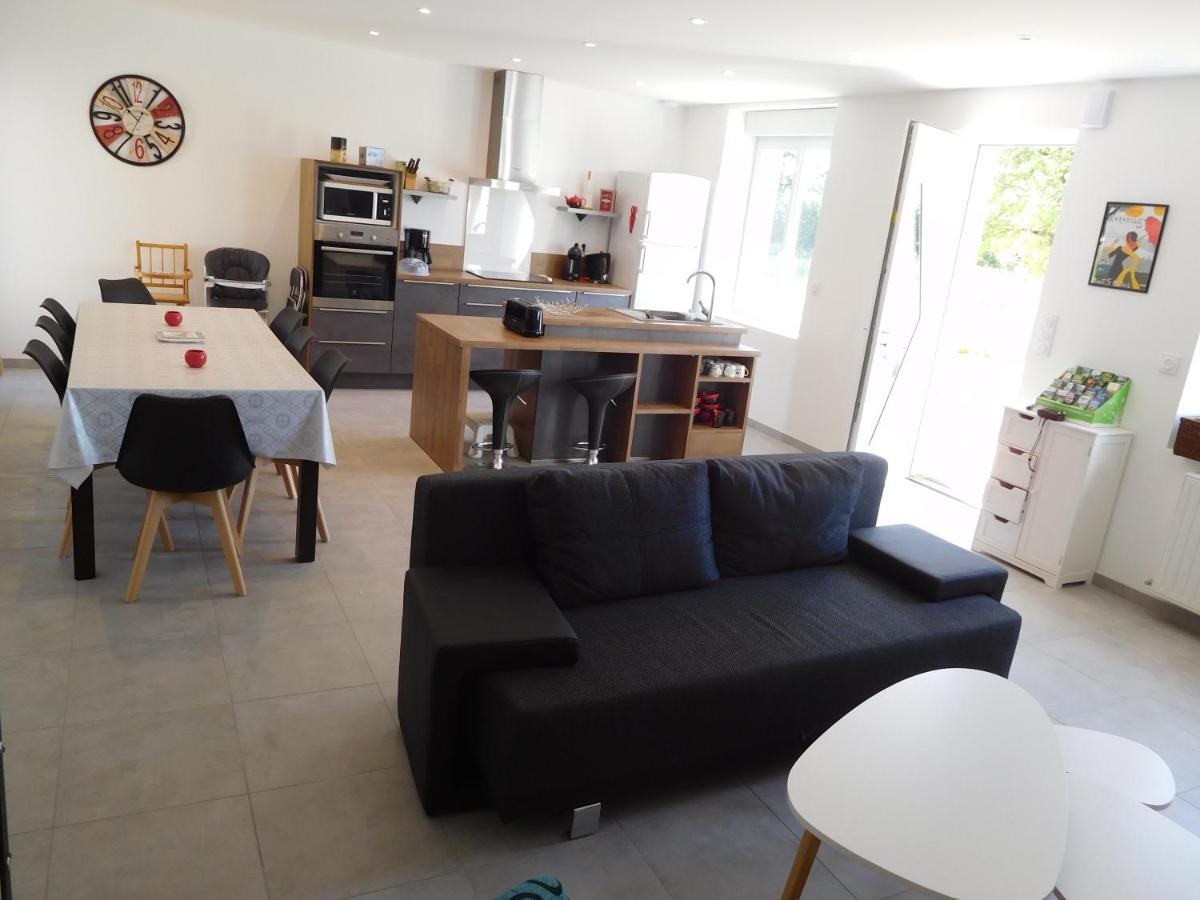 L'Abri-Cottage Isigny-le-Buat Extérieur photo